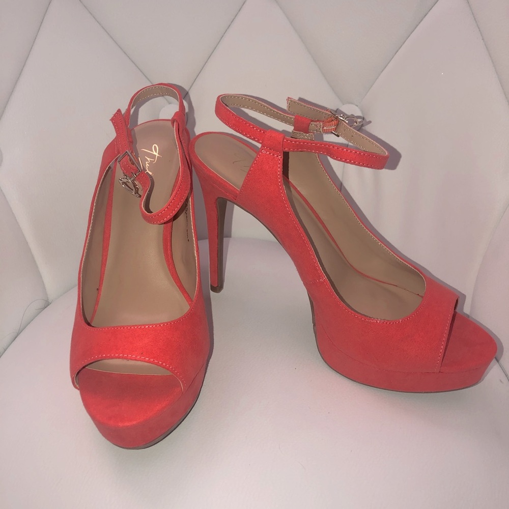 Thalia Sodi Coral heels